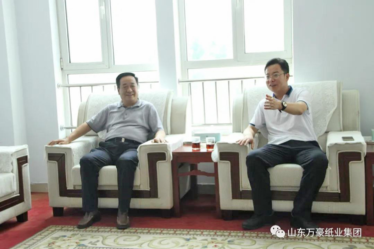 县委副书记李飞雨来集团调研工作